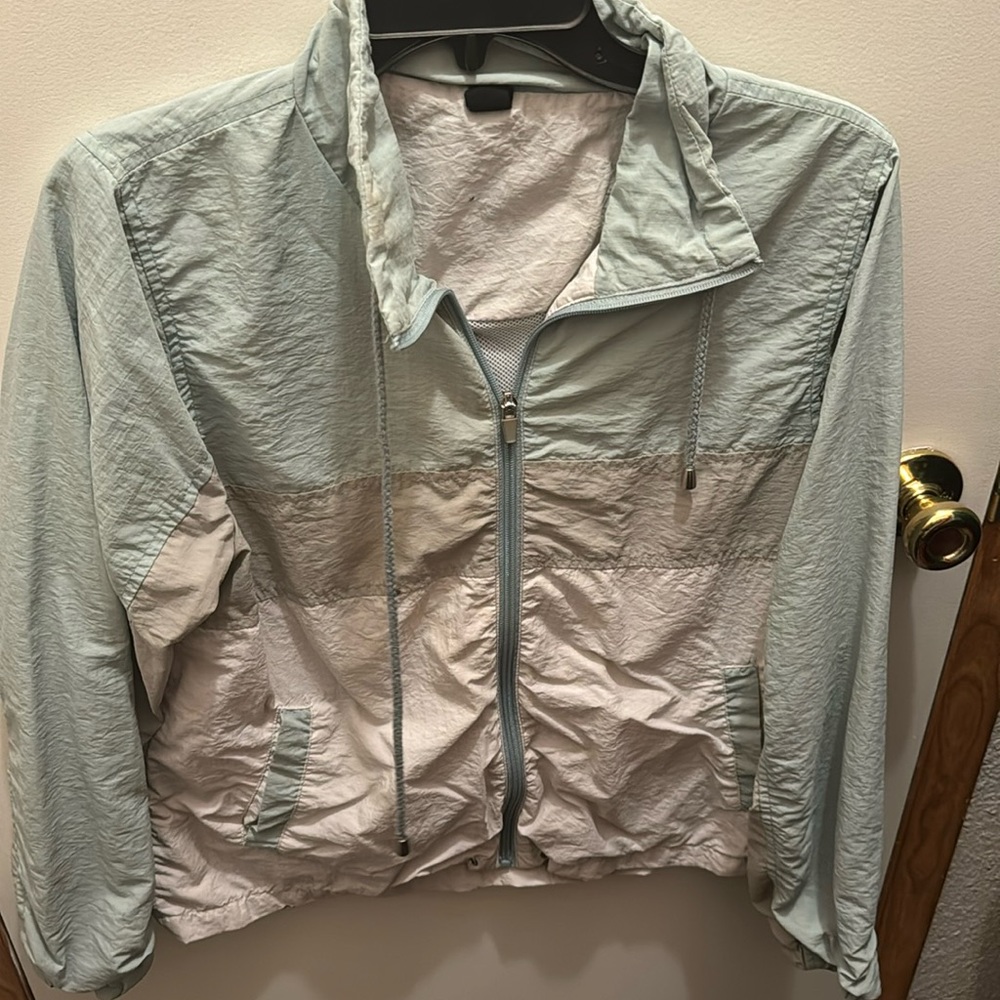 windbreaker